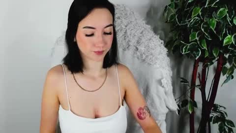 eileenmoores online show from 09.13.25