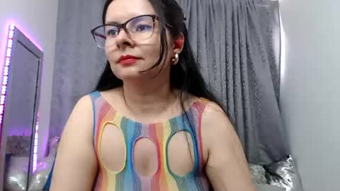 Snapshot of eileenqueen23 chatting on 06.26.26 Eileen online show from 06.26.26