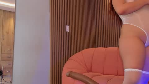 Eilin online show from 12.17.24