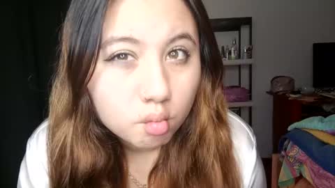Snapshot of eimy_collin chatting on 02.11.25 EIMY   MODEL INDEPENDENT online show from 02.11.25