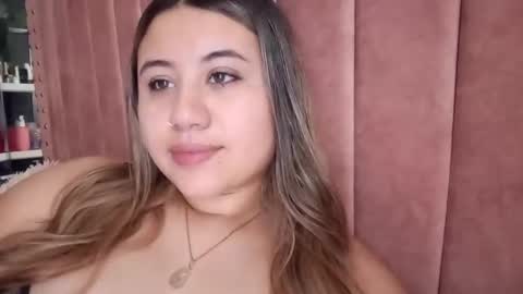 EIMY   MODEL INDEPENDENT online show from 02.24.26