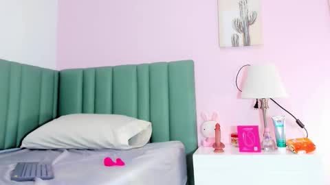 Eimy online show from 10.22.25