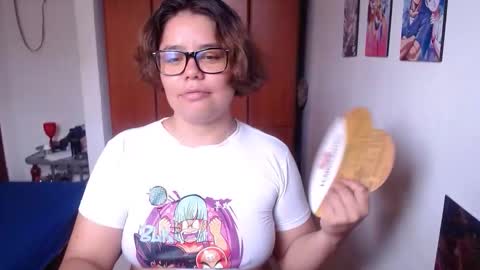 eimy_saenzz online show from 11.10.25