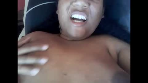 Eirondra Valeen online show from 10.23.25