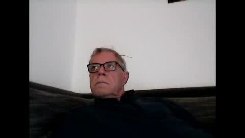 Snapshot of eisbaer1957 chatting on 12.22.24 eisbaer1957 online show from 12.22.24