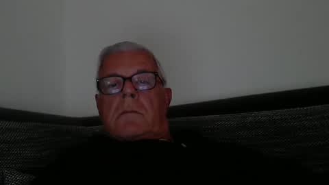 Snapshot of eisbaer1957 chatting on 10.12.25 eisbaer1957 online show from 10.12.25