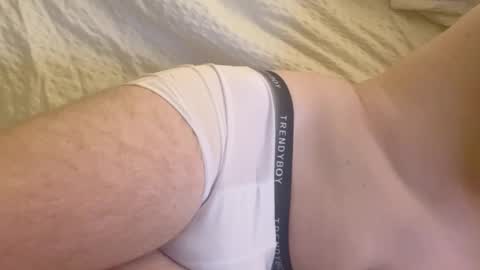 Snapshot of eizy_eiz chatting on 10.19.25 eizy_eiz online show from 10.19.25