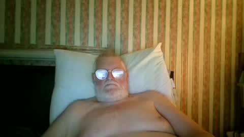 Snapshot of eketman1964 chatting on 09.17.25 eketman1964 online show from 09.17.25