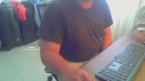 Snapshot of ekudemic chatting on 12.19.24 Juan Pablo M online show from 12.19.24