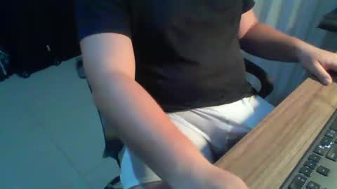 Snapshot of ekudemic chatting on 12.30.24 Juan Pablo M online show from 12.30.24