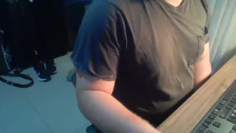 Snapshot of ekudemic chatting on 12.31.24 Juan Pablo M online show from 12.31.24