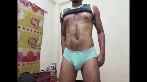 Snapshot of ekzxoxo chatting on 11.11.25 Ekz online show from 11.11.25