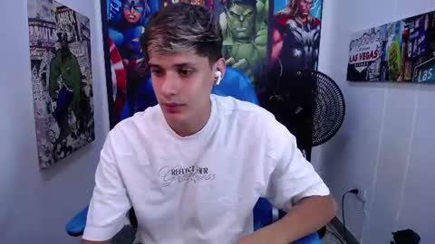 Snapshot of el_flaquito_1 chatting on 06.27.26 J A K E online show from 06.27.26