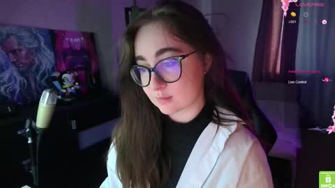 If you like it when I meow give me a thumbs up online show from 10.10.25