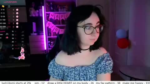 If you like it when I meow give me a thumbs up online show from 07.16.26