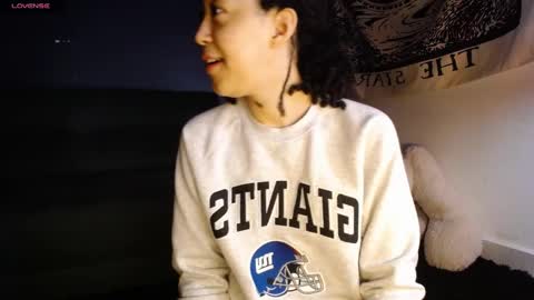 Snapshot of ela_0 chatting on 12.16.24 Ela  Help me reach 100 thumbs up online show from 12.16.24