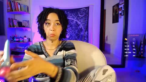 Ela  Help me reach 100 thumbs up online show from 03.25.26