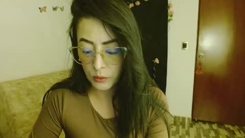 Snapshot of ela_3611 chatting on 05.01.26 ela_3611 online show from 05.01.26