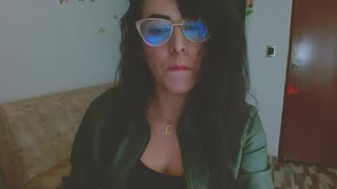 Snapshot of ela_3611 chatting on 05.15.26 ela_3611 online show from 05.15.26