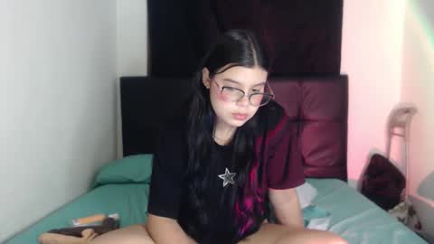 Snapshot of ela_lovely chatting on 06.06.26 Ela online show from 06.06.26