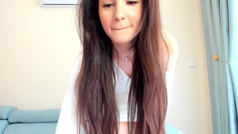 Ela online show from 10.06.25