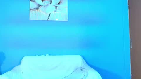 Snapshot of elah_sophia2 chatting on 09.29.25 elah_sophia2 online show from 09.29.25