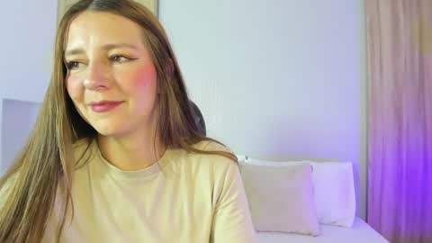 E L A I A online show from 03.07.26