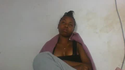 Snapshot of elalia1234 chatting on 09.24.25 elalia1234 online show from 09.24.25