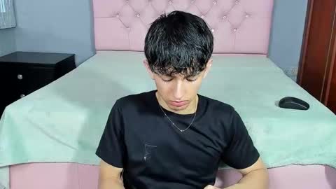 Elan Giralon online show from 01.11.26