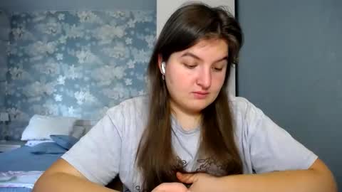 Snapshot of elanis_blair chatting on 03.18.26 Elanis online show from 03.18.26