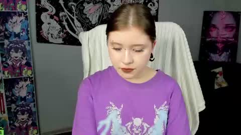 Snapshot of elara_irving chatting on 07.12.26 Elly online show from 07.12.26