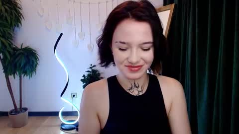 elastikiss online show from 10.16.25