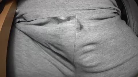 Snapshot of elbarto0o chatting on 12.19.24 elbarto0o online show from 12.19.24