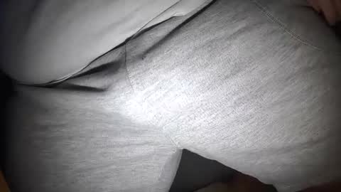 Snapshot of elbarto0o chatting on 02.22.25 elbarto0o online show from 02.22.25