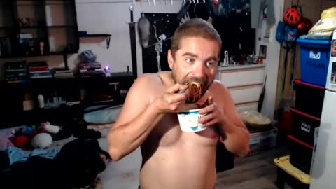 Snapshot of eldritchdaddy chatting on 08.05.26 eldritchdaddy online show from 08.05.26