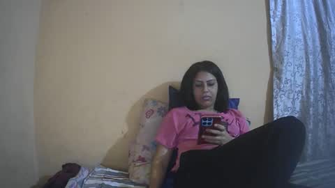 Snapshot of electra137 chatting on 10.06.25 Isabella online show from 10.06.25