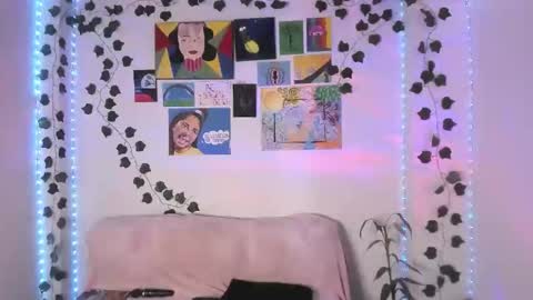 Snapshot of electraajoness chatting on 05.13.26 electra jones online show from 05.13.26