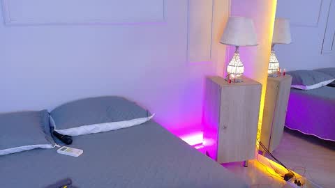 ELECTRA  online show from 11.22.25