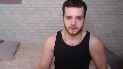 Snapshot of electric_smile chatting on 02.01.26 Alex online show from 02.01.26