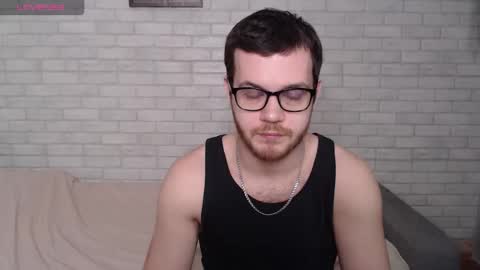 Snapshot of electric_smile chatting on 02.20.26 Alex online show from 02.20.26