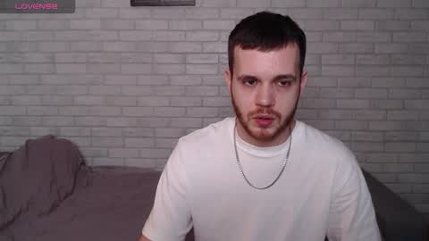 Snapshot of electric_smile chatting on 03.10.26 Alex online show from 03.10.26