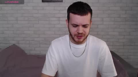 Snapshot of electric_smile chatting on 03.12.26 Alex online show from 03.12.26