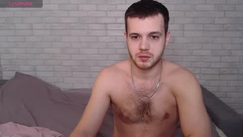 Snapshot of electric_smile chatting on 03.15.26 Alex online show from 03.15.26