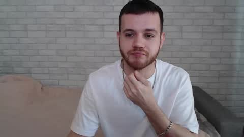 Snapshot of electric_smile chatting on 04.09.26 Alex online show from 04.09.26