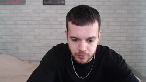 Snapshot of electric_smile chatting on 04.11.26 Alex online show from 04.11.26