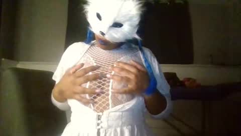 Snapshot of elegant_dash chatting on 11.16.25 Jordan online show from 11.16.25