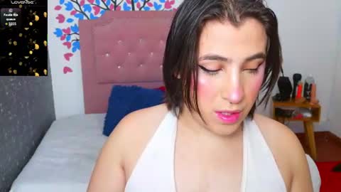 Snapshot of elektra_doll chatting on 06.18.26 elektra_doll online show from 06.18.26