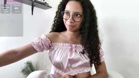 Snapshot of elektra_williams chatting on 12.22.24 elektra_williams online show from 12.22.24