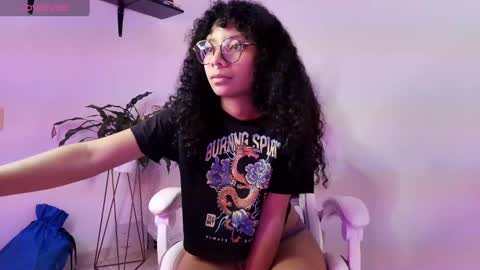 Snapshot of elektra_williams chatting on 01.28.25 elektra_williams online show from 01.28.25