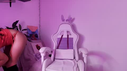 Snapshot of elektra_williams chatting on 03.01.25 elektra_williams online show from 03.01.25